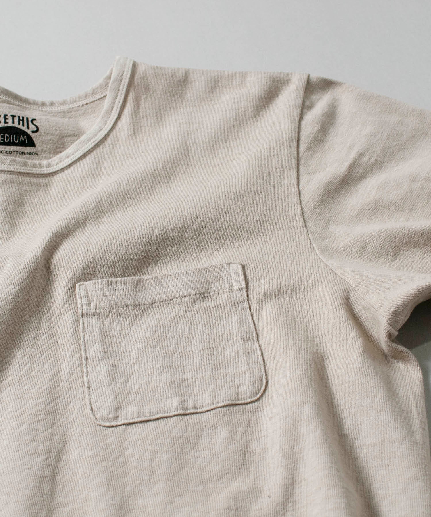 Recycle Organic Cotton Camphor Tree Dye Pocket Tee | リサイクルオーガニックコットン クスノキ染めポケットTシャツ | ボタニカルダイ | 草木染め